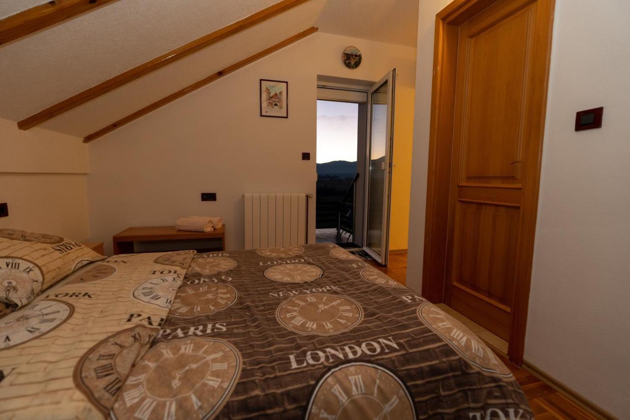 Apartman Miramare Otocac Exterior photo