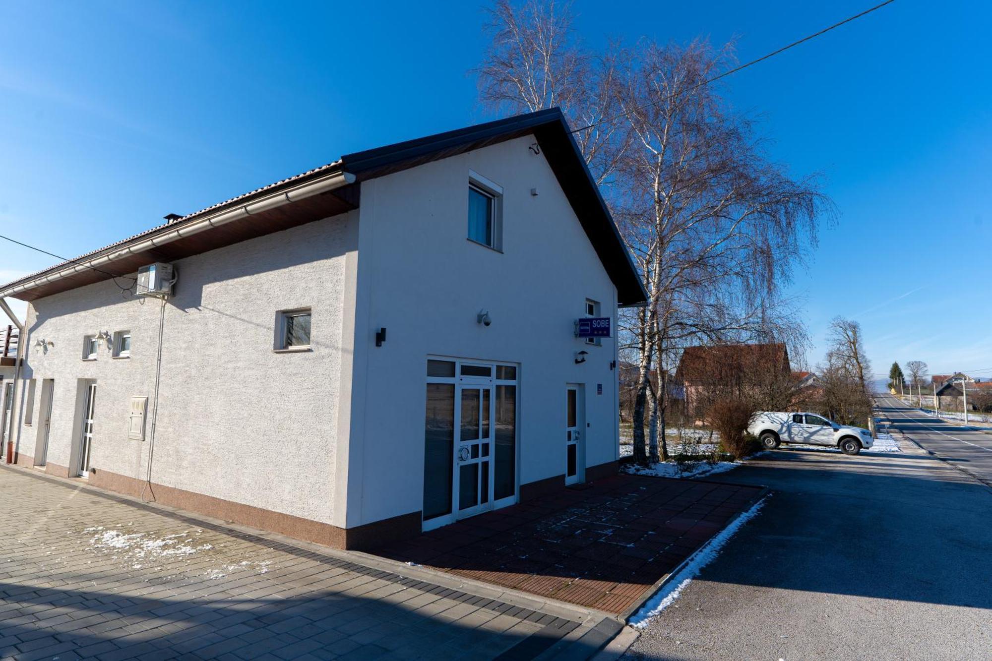 Apartman Miramare Otocac Exterior photo