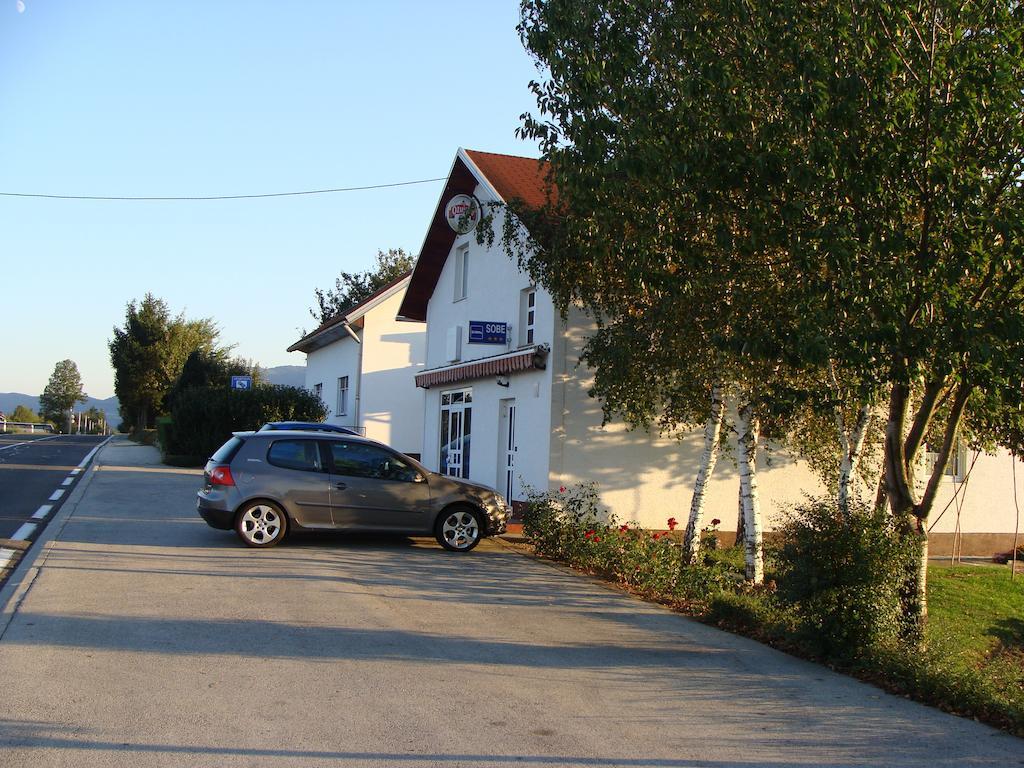 Apartman Miramare Otocac Exterior photo