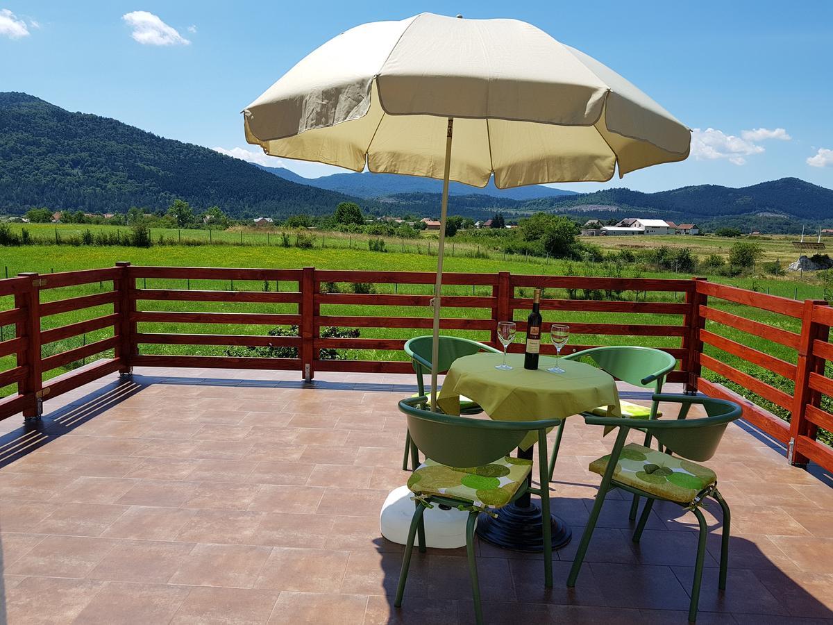 Apartman Miramare Otocac Exterior photo