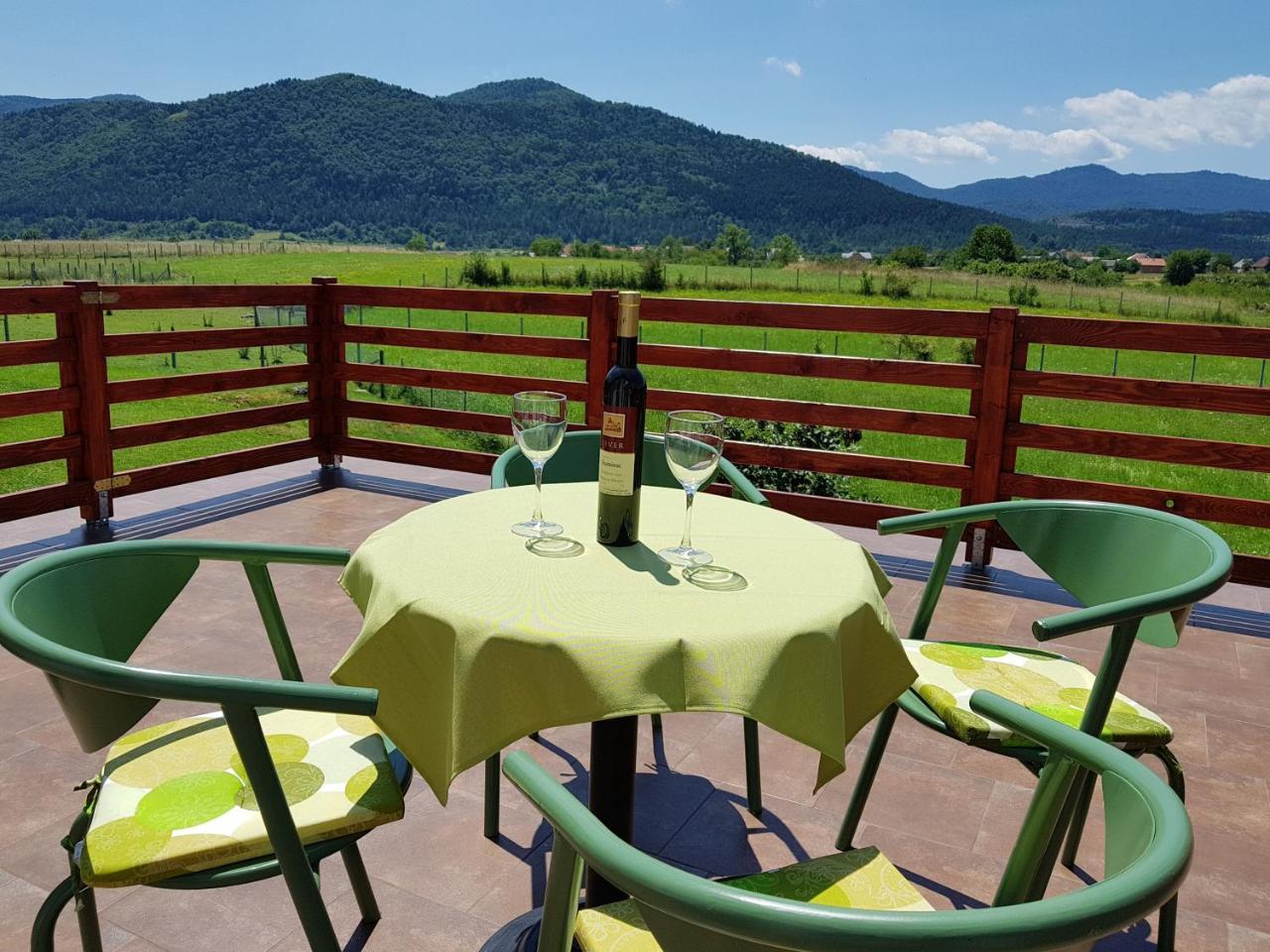 Apartman Miramare Otocac Exterior photo