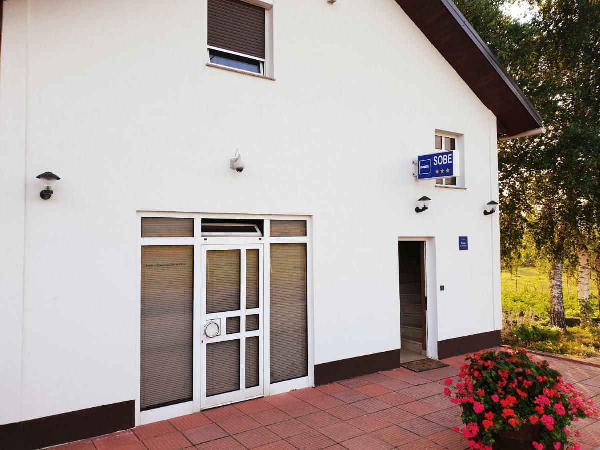 Apartman Miramare Otocac Exterior photo